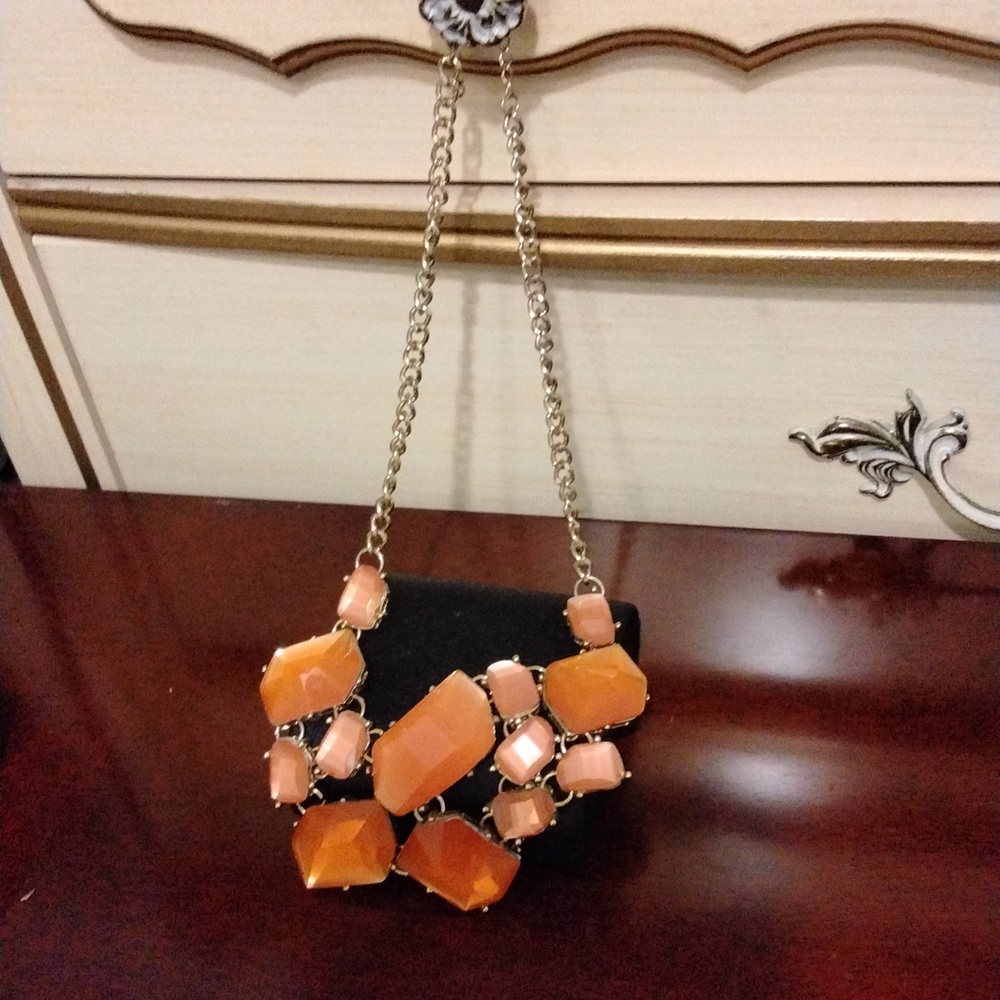 Women's VINTAGE Orange/gold tone faceted statement necklace 17" w/ 3" extender